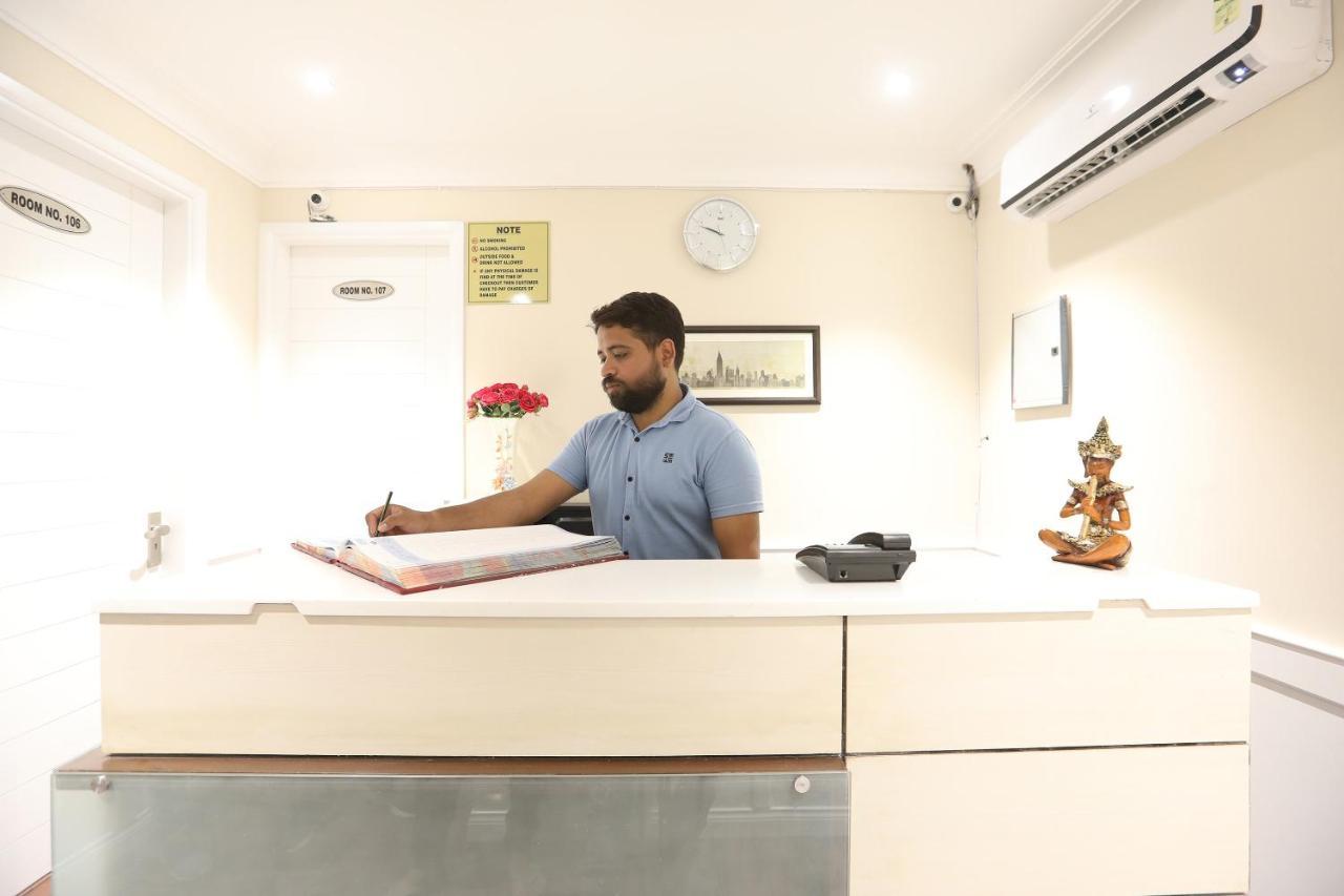 Oyo 43009 The Palm Green Hotel Indraprast Ngoại thất bức ảnh