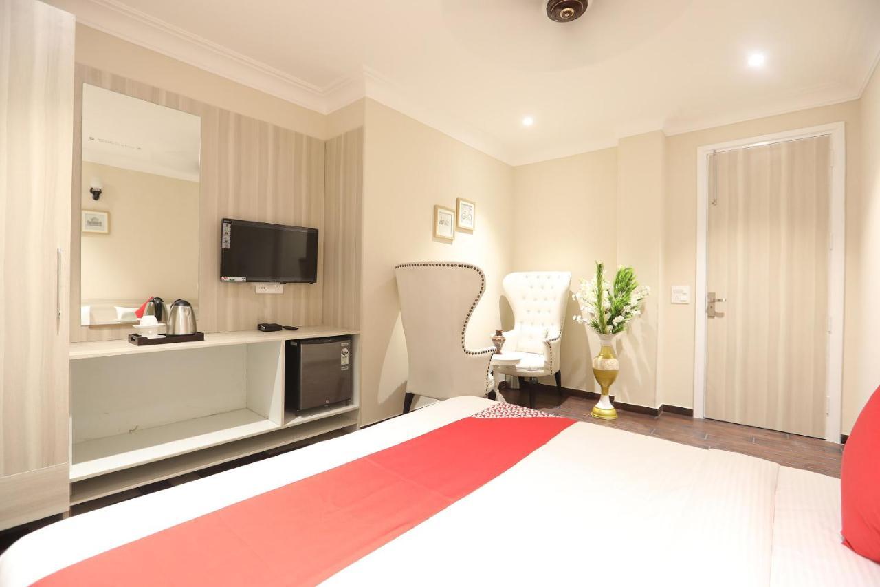 Oyo 43009 The Palm Green Hotel Indraprast Ngoại thất bức ảnh